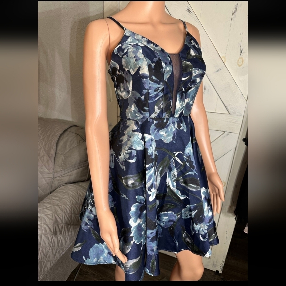 Floral Blue and Black Women's Dress - Picture 4 of 6